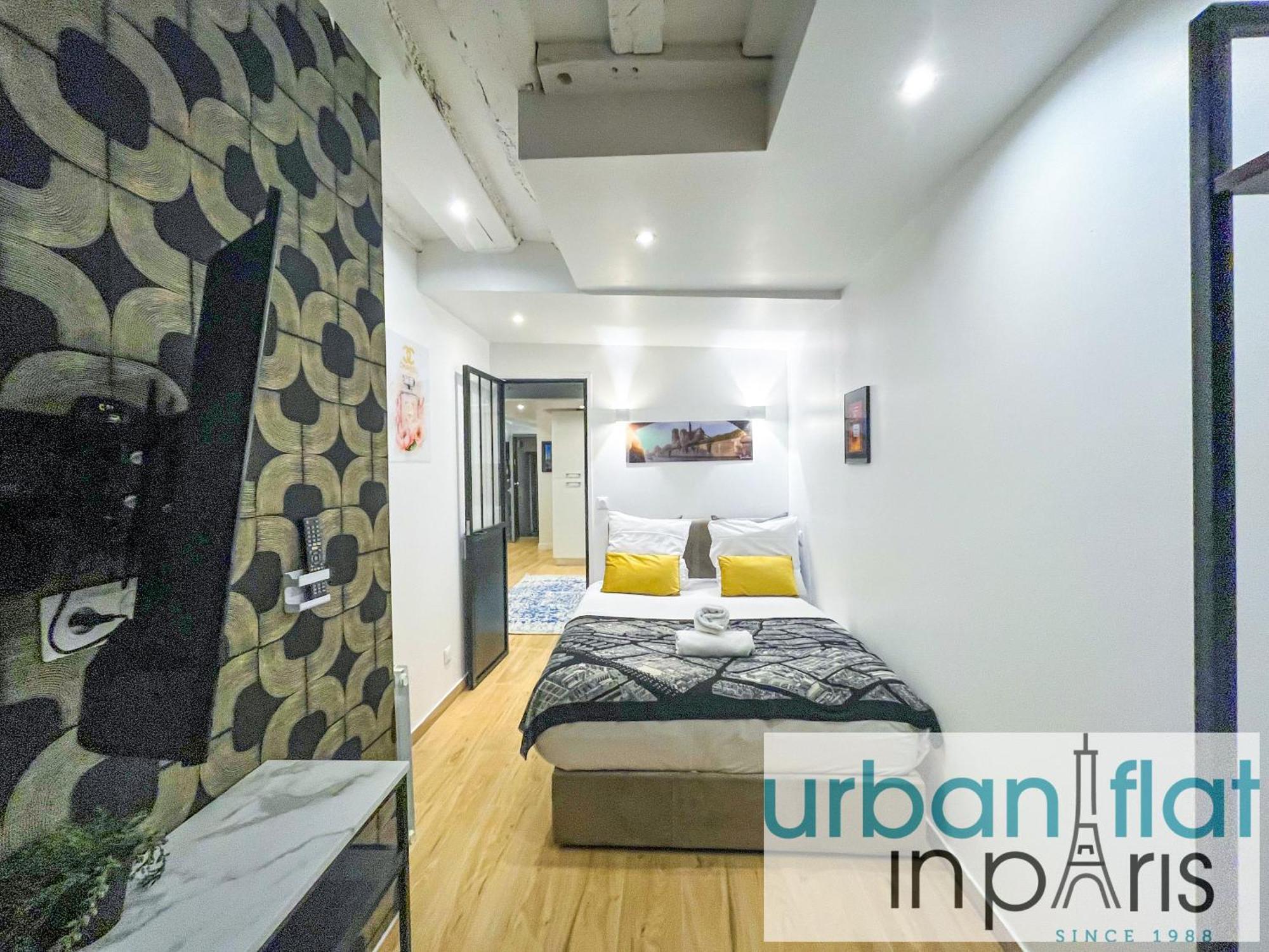 15 - Coco Chanel Montorgueil Apartment *